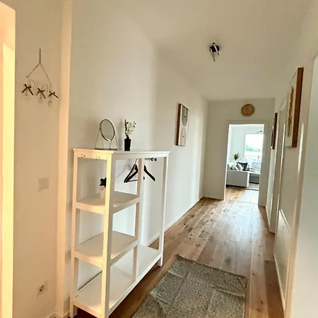 Modische Mit 2 Schlafzimmern Apartment